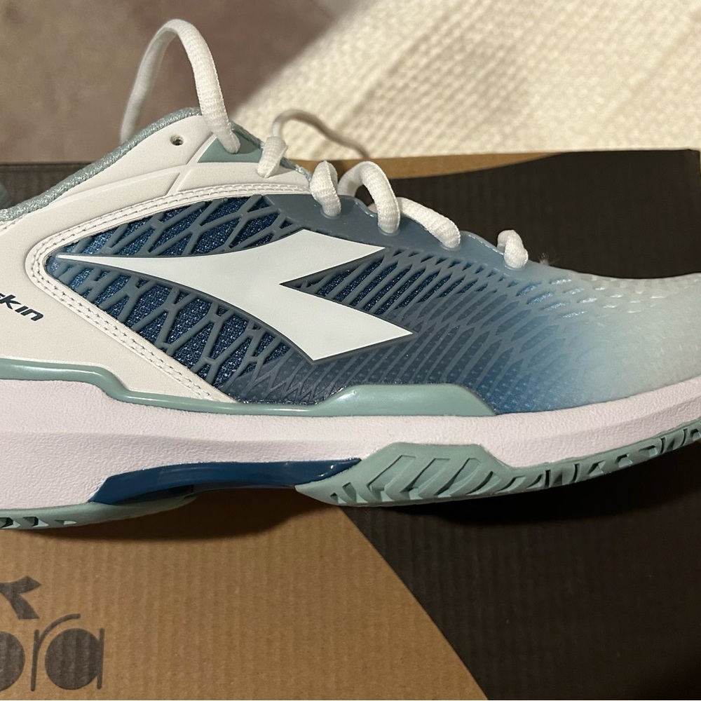 Diadora Light Blue Mesh Sneakers Woman’s Size 8! Brand New! 🩵💙🩵💙 - Picture 2 of 7